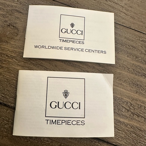 Vintage Gucci Women's Gold Watch with Colorful Bezels - Picture 5 of 6